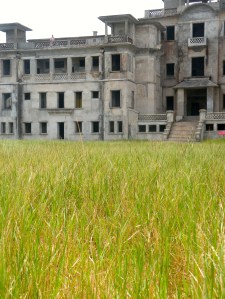 Bokor mountain ruins